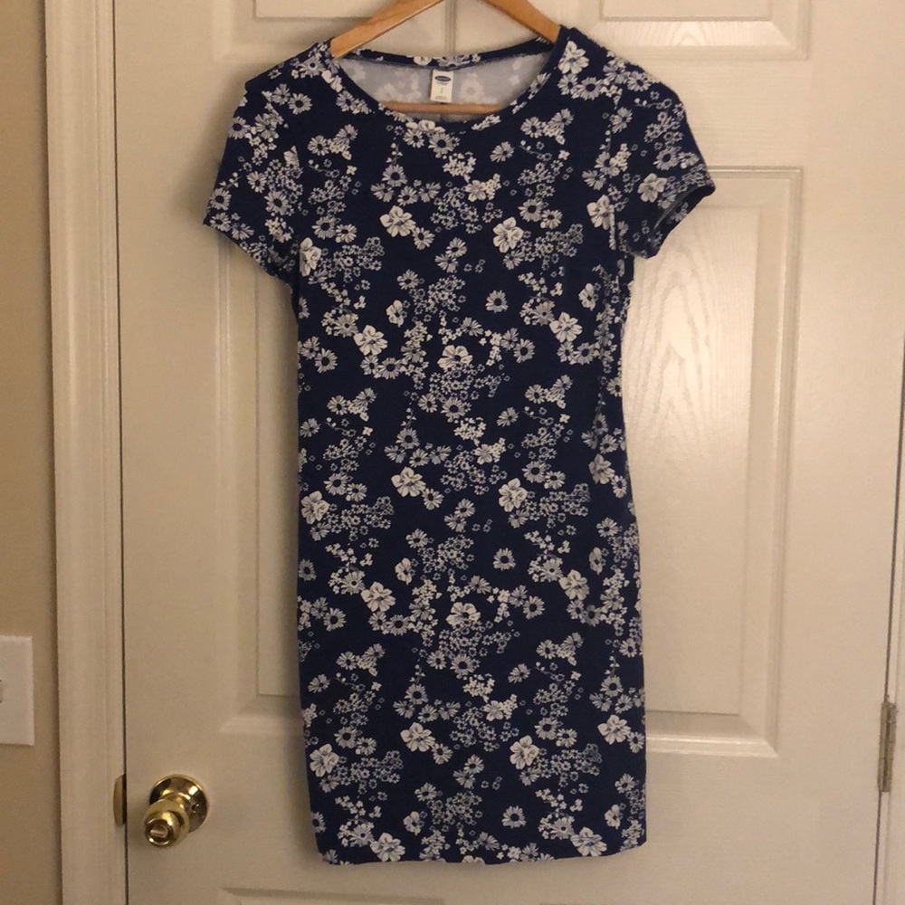 Navy blue floral patterned body con dress